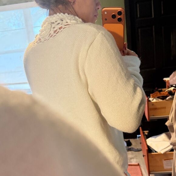 Commense White Floral Crochet Cardigan - Picture 3 of 3